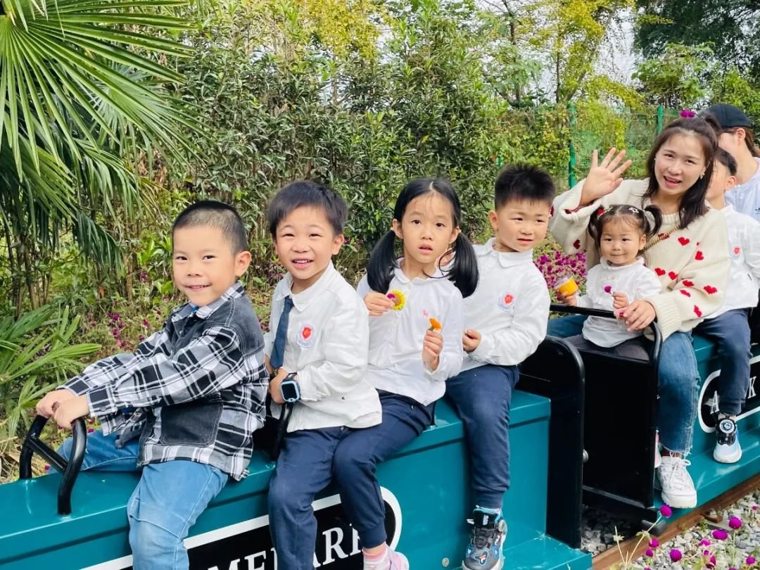 圣地雅歌幼儿园|不负好时光，，，，，，相约趣探秋